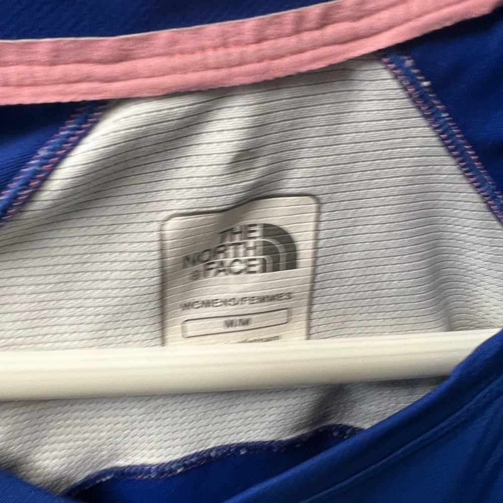 North face - Picture 3 of 3